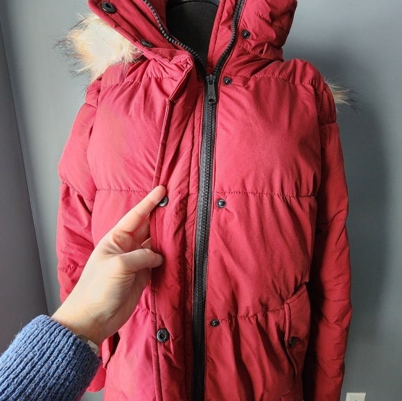 Sam Edelman Burgundy Puffer Jacket with Fur Hood - Picture 4 of 10